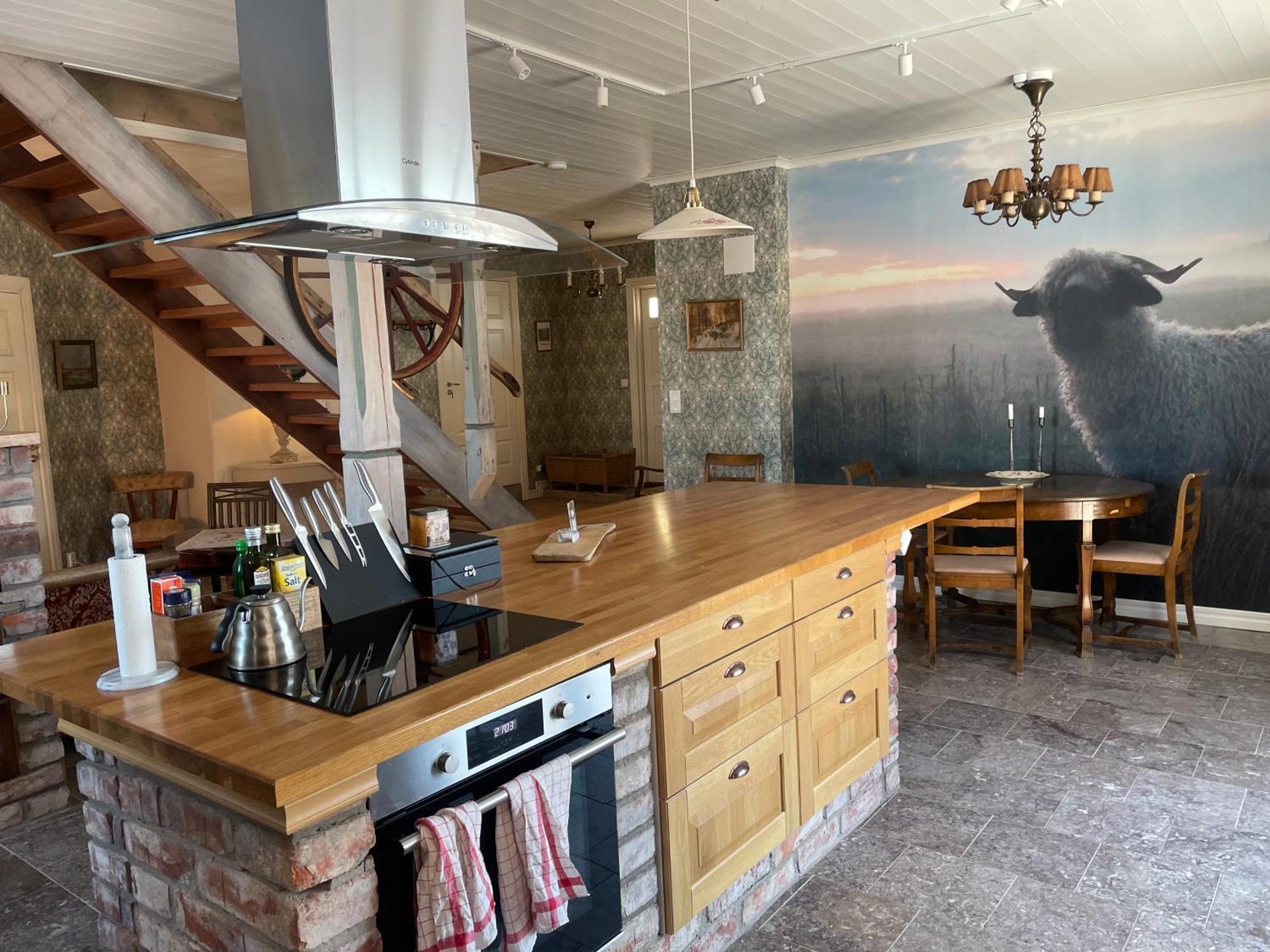 Snaellfaell Country Living - Akerbo Gard Charmigt Renoverad Flygel Kristinehamn Exterior foto